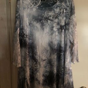 Beautiful cal style long top. Blue and white lace